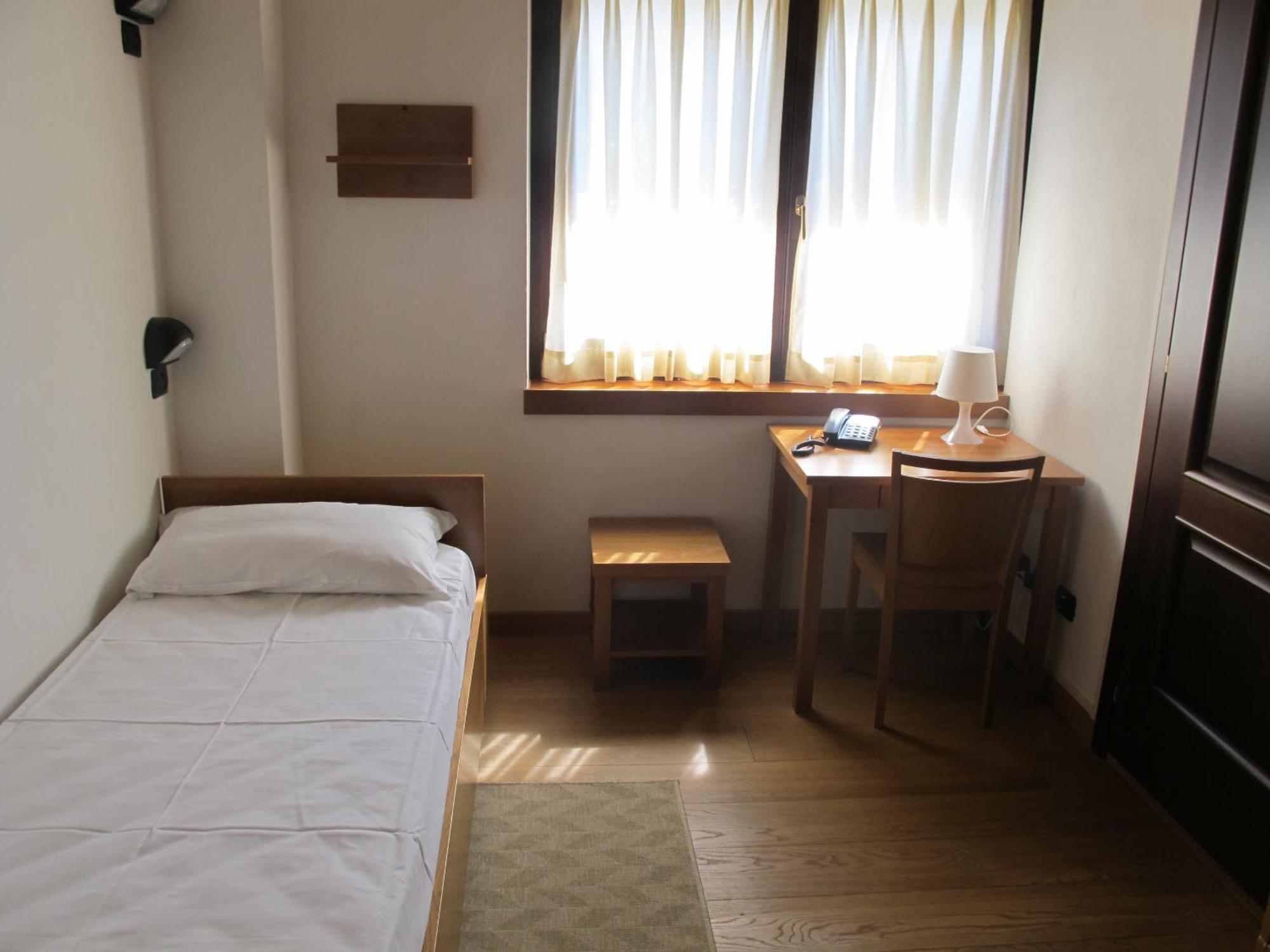 Bed and Breakfast Casa Alpina Don Guanella Макуньяга Экстерьер фото