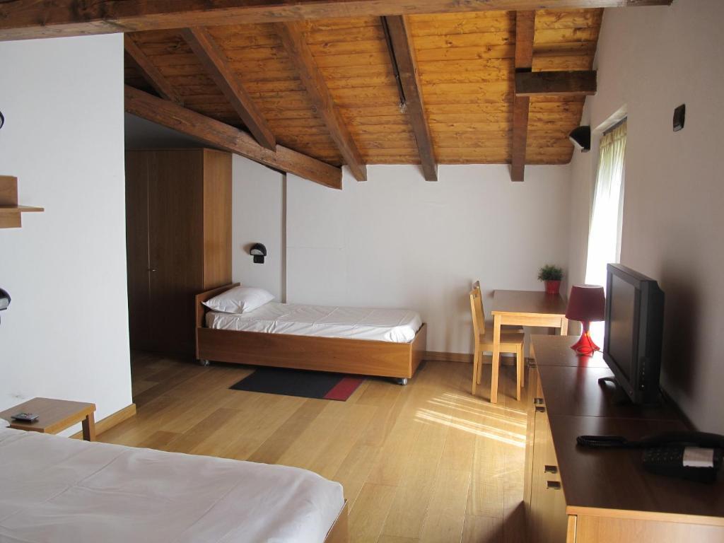 Bed and Breakfast Casa Alpina Don Guanella Макуньяга Номер фото