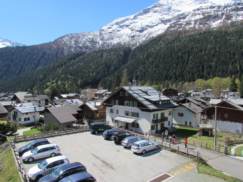 Bed and Breakfast Casa Alpina Don Guanella Макуньяга Экстерьер фото