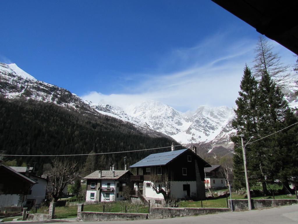 Bed and Breakfast Casa Alpina Don Guanella Макуньяга Экстерьер фото