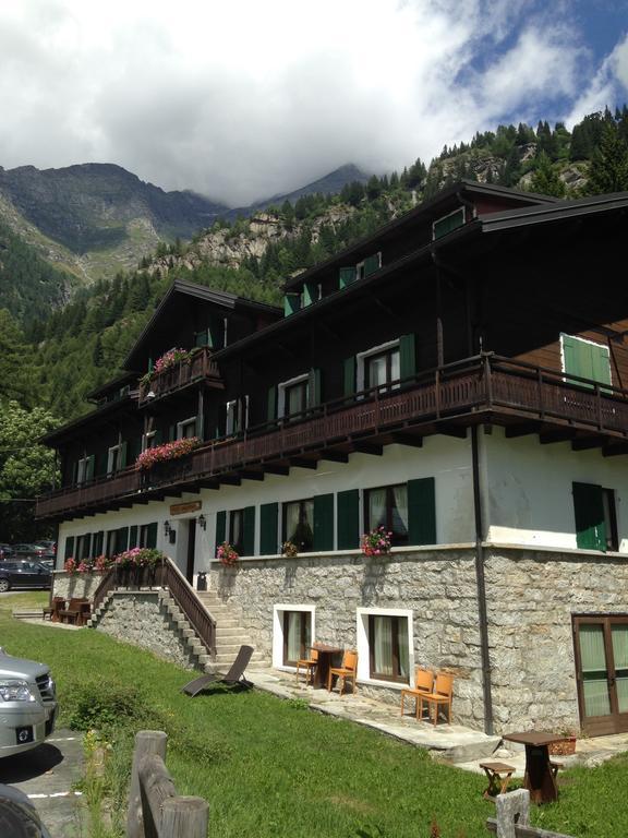 Bed and Breakfast Casa Alpina Don Guanella Макуньяга Экстерьер фото