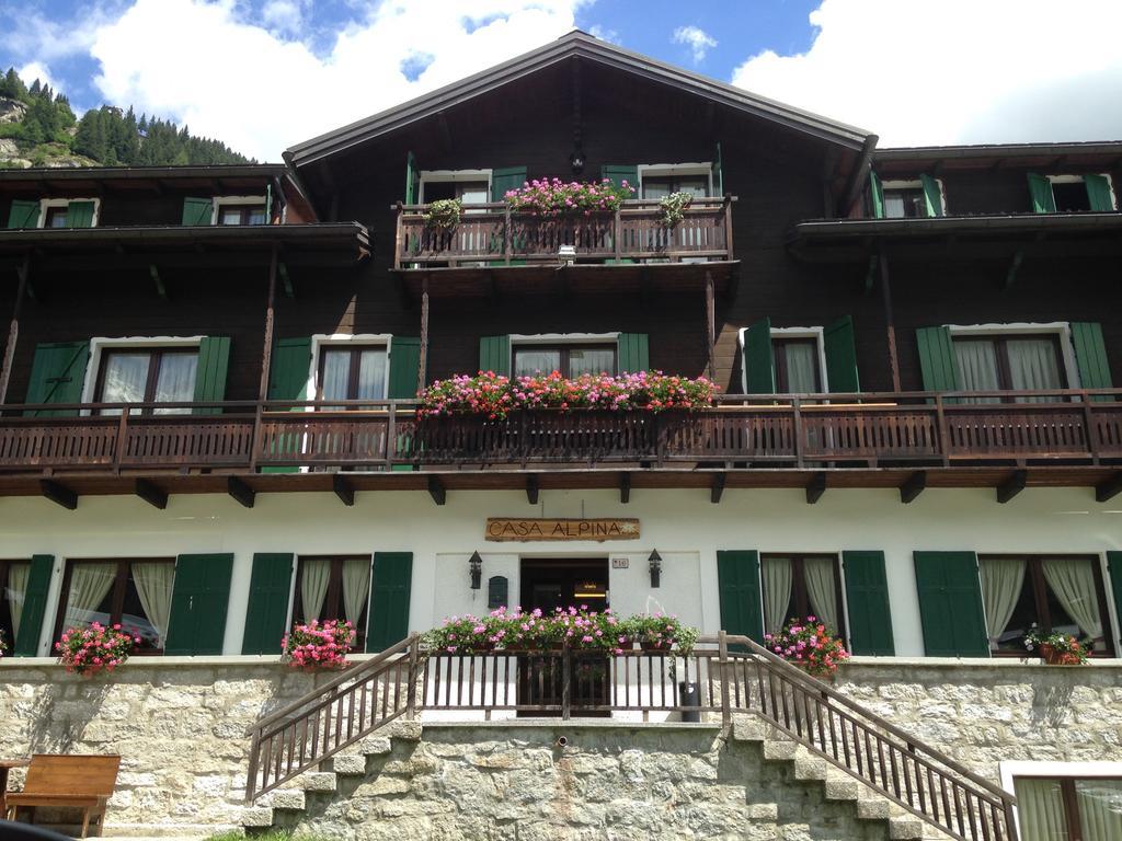 Bed and Breakfast Casa Alpina Don Guanella Макуньяга Экстерьер фото